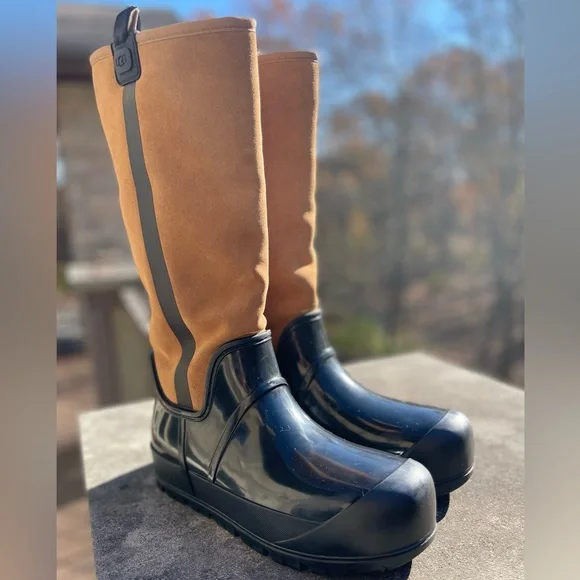 UGG Raincloud Tall Waterproof Suede Boots- Sz. 11 - Picture 3 of 11